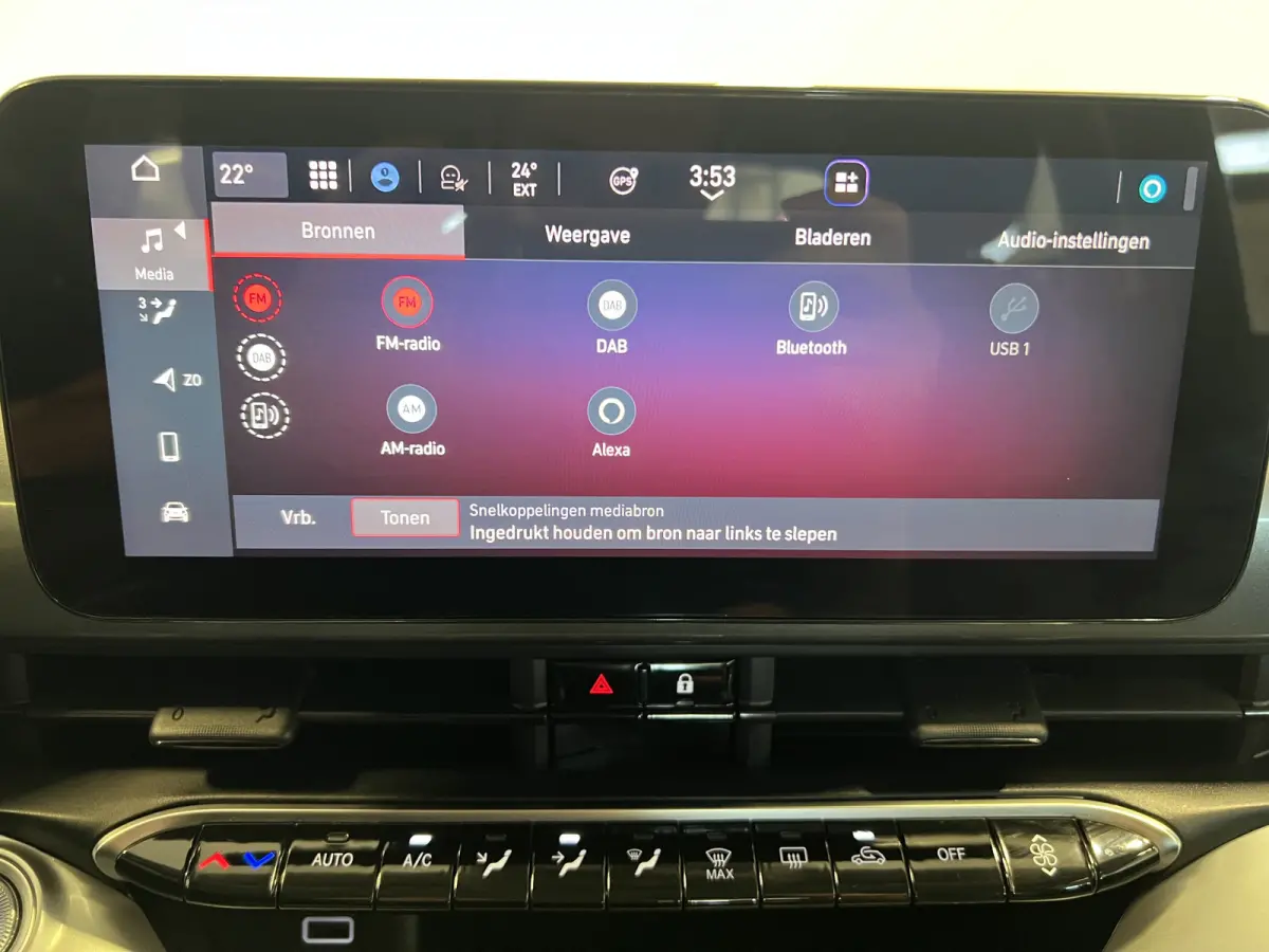 Icon 42 kWh | Navigatie/Android/Apple Carplay | LM Velgen 16" | Cruise Control | DAB | Cruise Control | Airco |