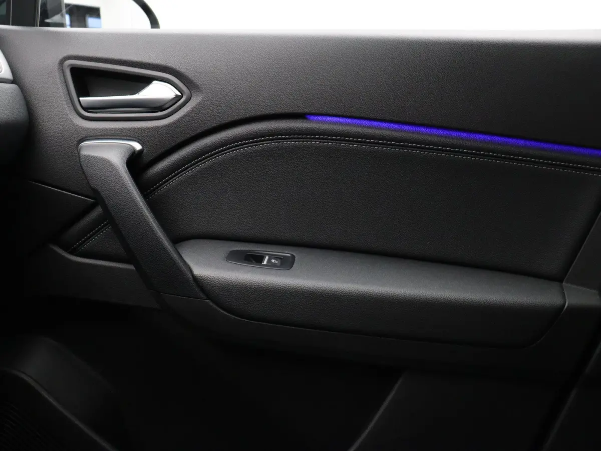 E-Tech Hybrid 145pk Techno | Led | Half leder | Apple carplay & Android auto | achteruitrij camera |