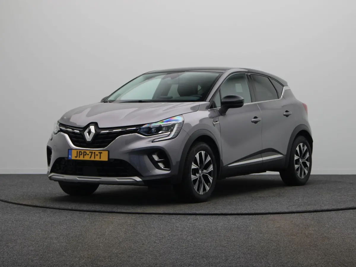 E-Tech Hybrid 145pk Techno | Led | Half leder | Apple carplay & Android auto | achteruitrij camera |