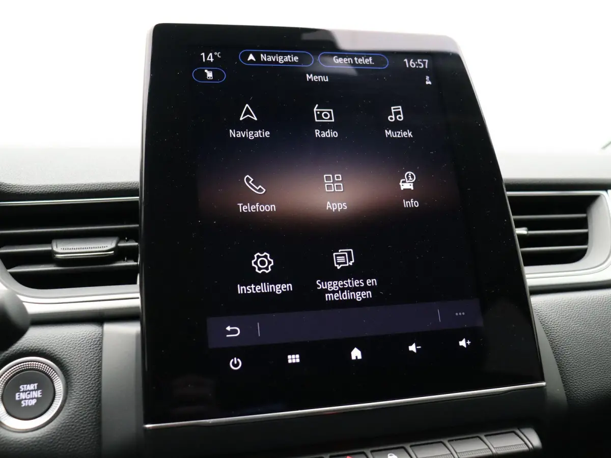 E-Tech Hybrid 145pk Techno | Led | Half leder | Apple carplay & Android auto | achteruitrij camera |