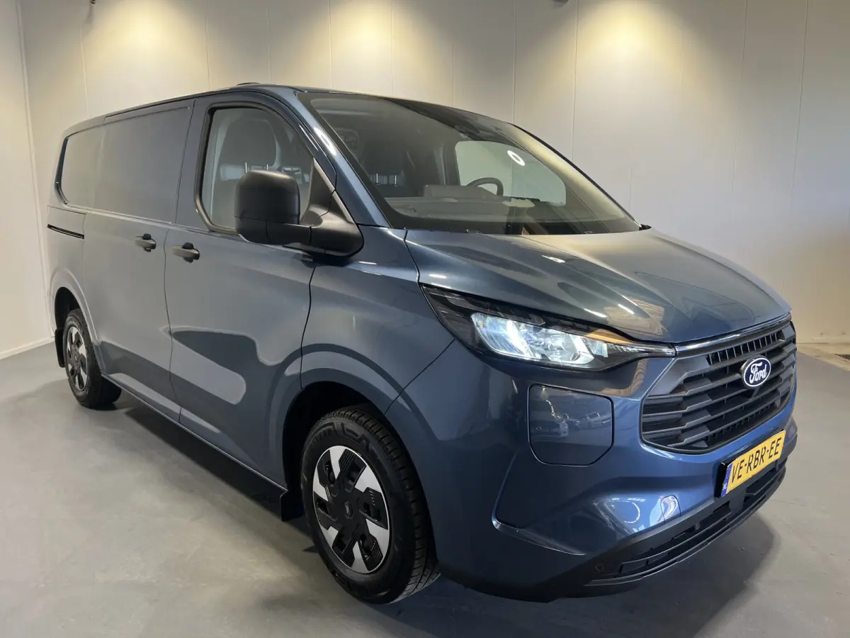 320 2.5 PHEV L1H1 Trend Trekhaak | Android Auto/Apple Carplay | Cruise Control | Achteruitrijcamera | PDC Voor en Achter | Verwarmde Voorruit |