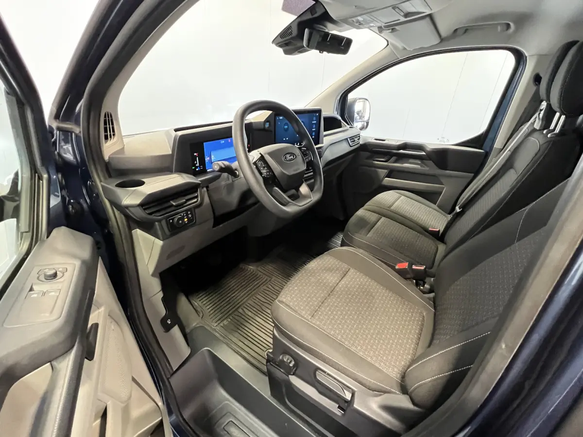 320 2.5 PHEV L1H1 Trend Trekhaak | Android Auto/Apple Carplay | Cruise Control | Achteruitrijcamera | PDC Voor en Achter | Verwarmde Voorruit |