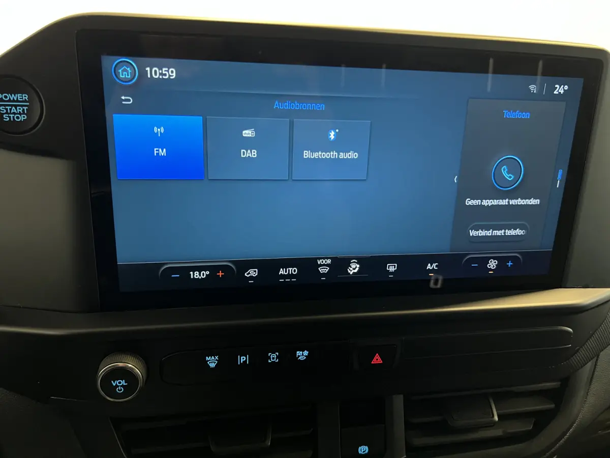 320 2.5 PHEV L1H1 Trend Trekhaak | Android Auto/Apple Carplay | Cruise Control | Achteruitrijcamera | PDC Voor en Achter | Verwarmde Voorruit |