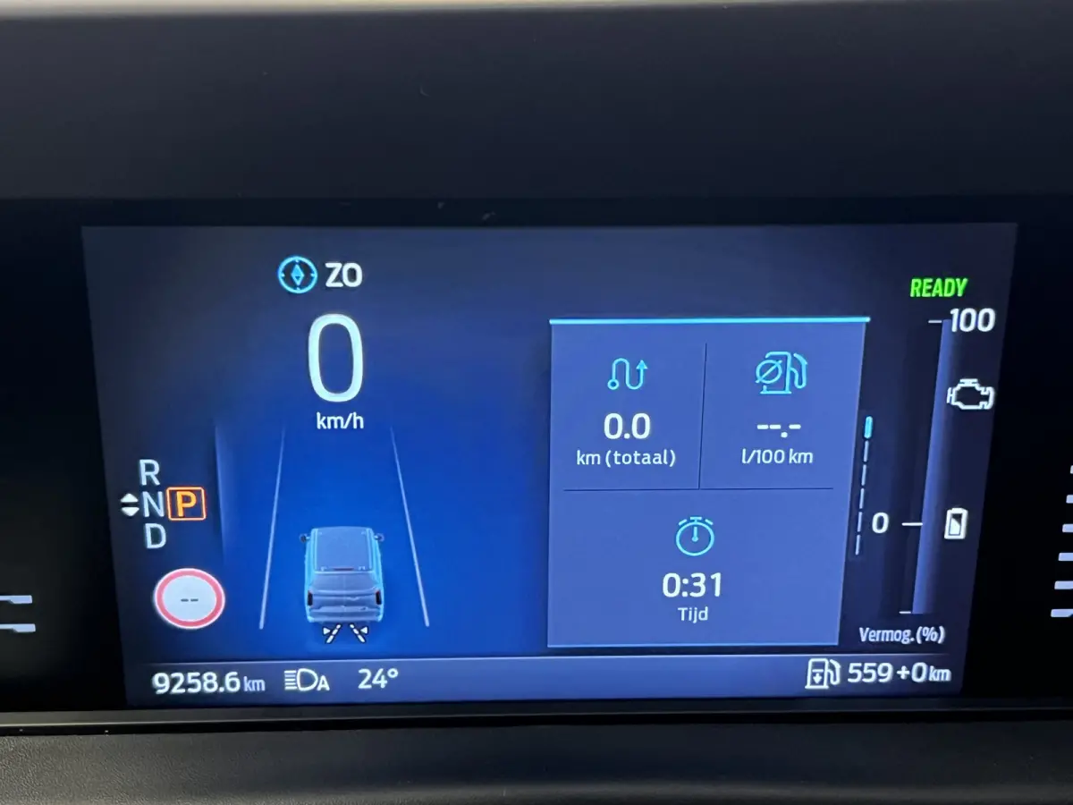 320 2.5 PHEV L1H1 Trend Trekhaak | Android Auto/Apple Carplay | Cruise Control | Achteruitrijcamera | PDC Voor en Achter | Verwarmde Voorruit |