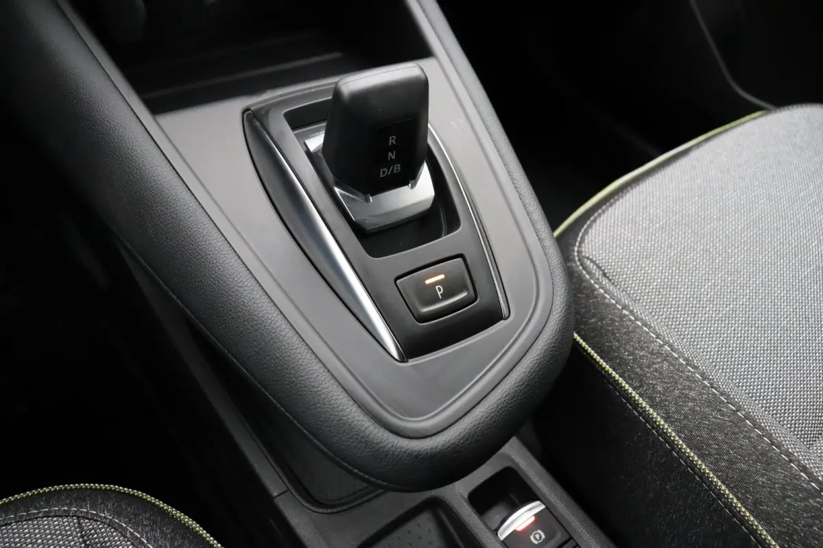 1.8 HEV AT Executive | Adaptieve Cruise Control | Stoel, Stuur en Voorruitverwarming | Rondom Camera's | 8 Jaar Fabrieksgarantie | €4000 Korting! |