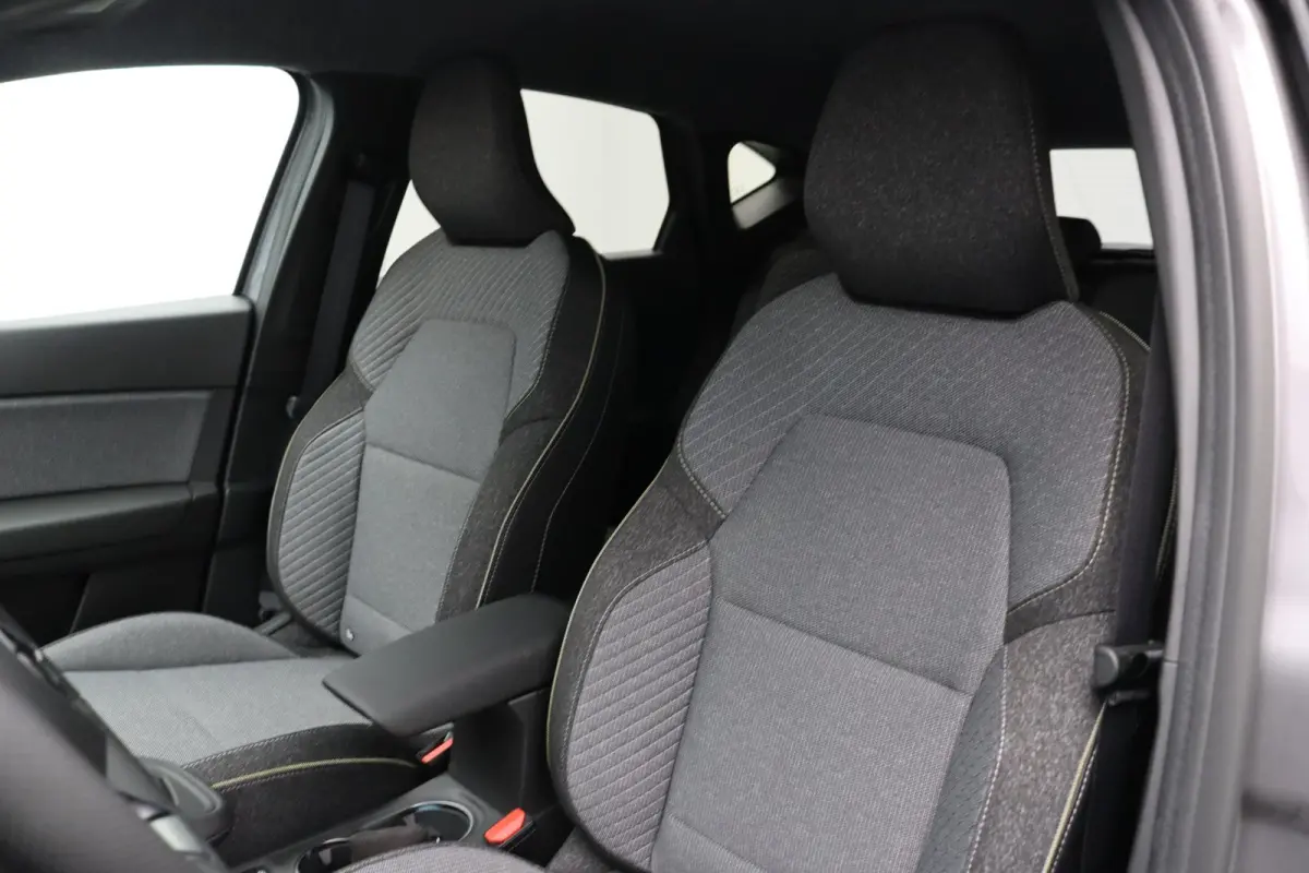 1.8 HEV AT Executive | Adaptieve Cruise Control | Stoel, Stuur en Voorruitverwarming | Rondom Camera's | 8 Jaar Fabrieksgarantie | €4000 Korting! |