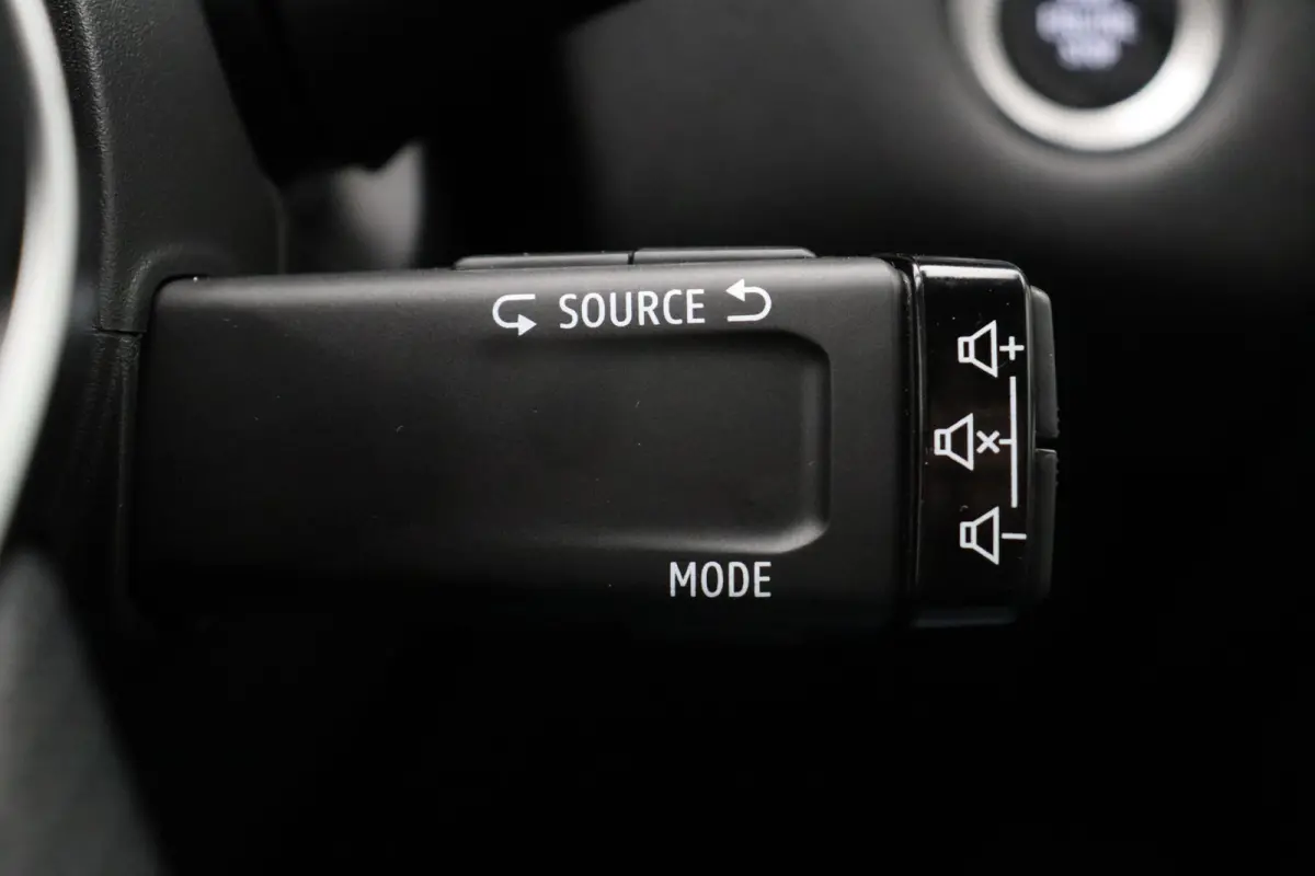 1.8 HEV AT Executive | Adaptieve Cruise Control | Stoel, Stuur en Voorruitverwarming | Rondom Camera's | 8 Jaar Fabrieksgarantie | €4000 Korting! |