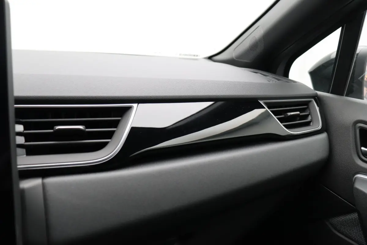1.8 HEV AT Executive | Adaptieve Cruise Control | Stoel, Stuur en Voorruitverwarming | Rondom Camera's | 8 Jaar Fabrieksgarantie | €4000 Korting! |