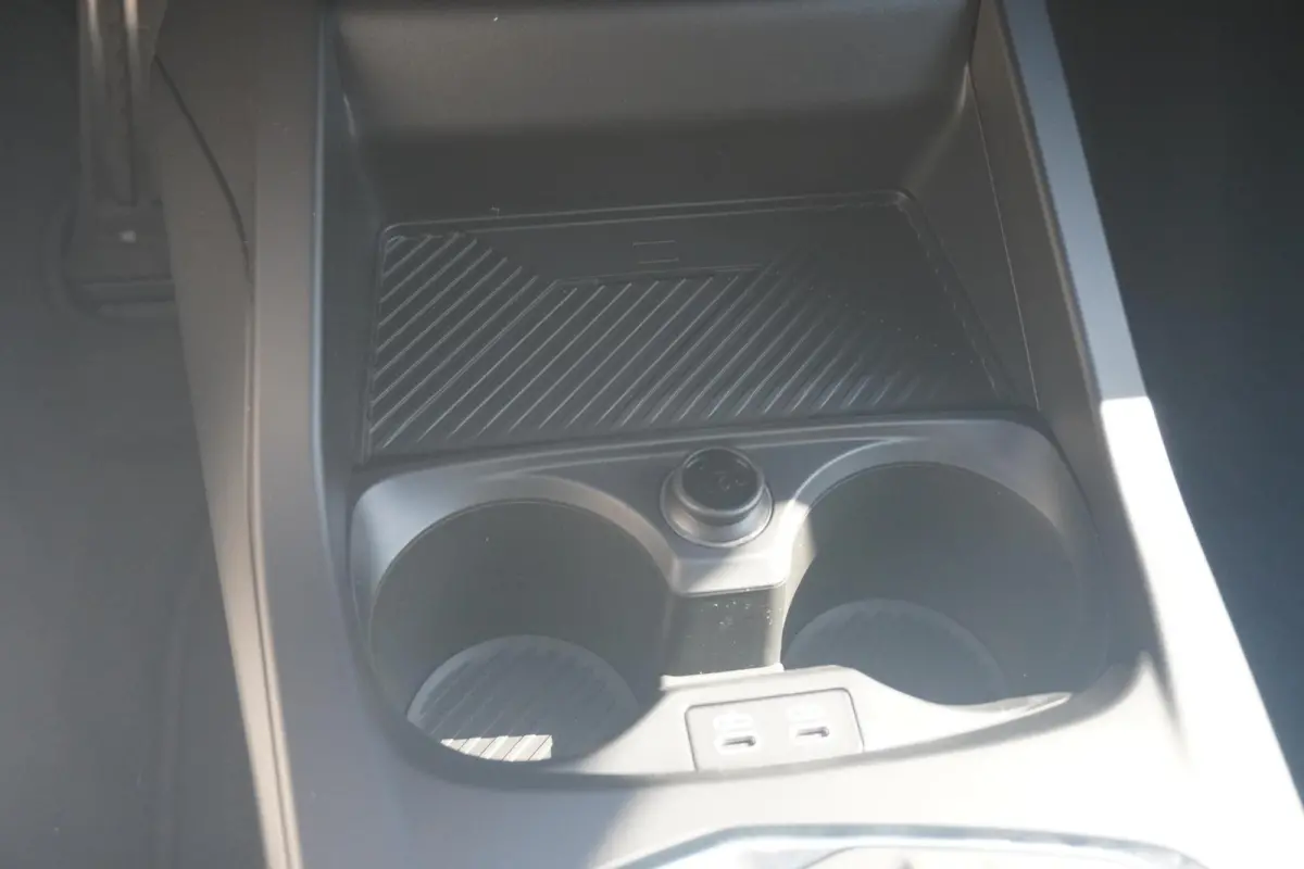220 | M Sportpakket Pro | Panoramadak | Harman Kardon | Stuurwielrand verwarmd | Trekhaak