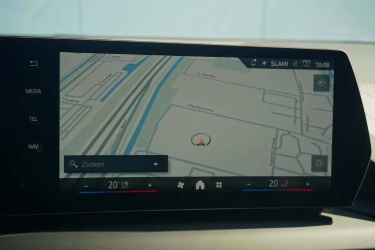220 | M Sportpakket Pro | Panoramadak | Harman Kardon | Stuurwielrand verwarmd | Trekhaak