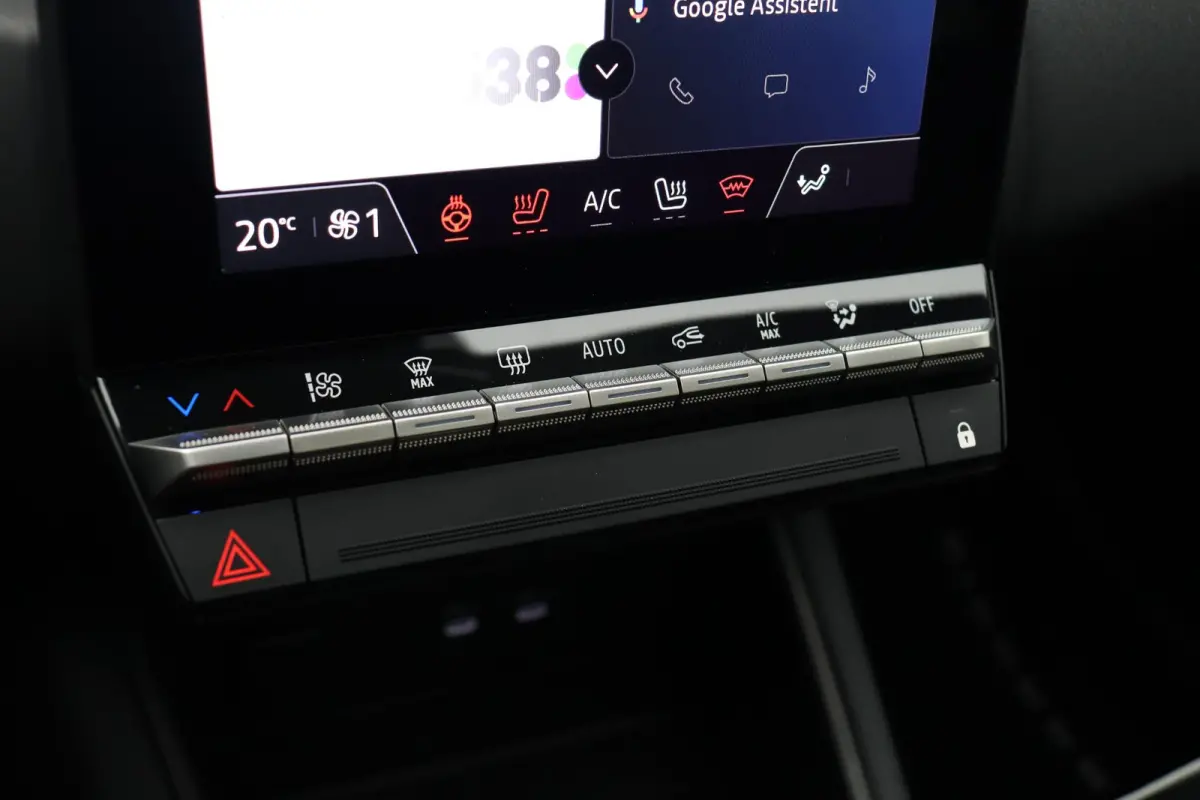 1.8 HEV Instyle | Panoramadak | Stoel, Stuur en voorruitverwarming | Lederen bekleding | Elektrische achterklep | Ronomzicht camera | Elektrisch verstelbarre best. stoel |