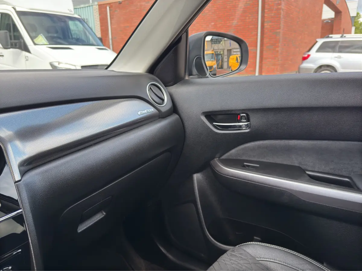1.4 Boosterjet AllGrip Stijl | Panoramadak | Achteruitrijcamera | Cruise control adaptief |
