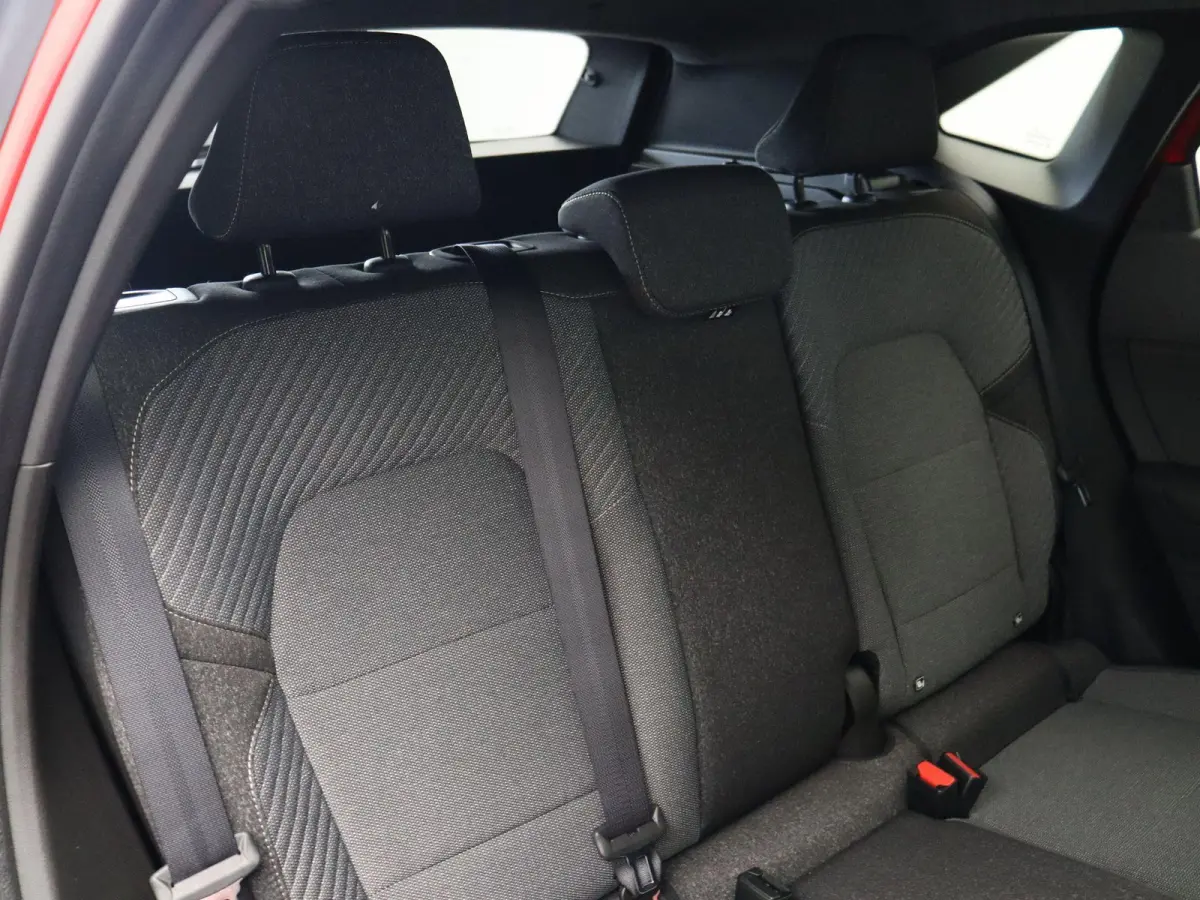 1.8 HEV First Edition | Adaptieve Cruise Control | Stoel, Stuur en Voorruitverwarming | Rondom Camera's | 8 Jaar Fabrieksgarantie | €5000 Korting! |