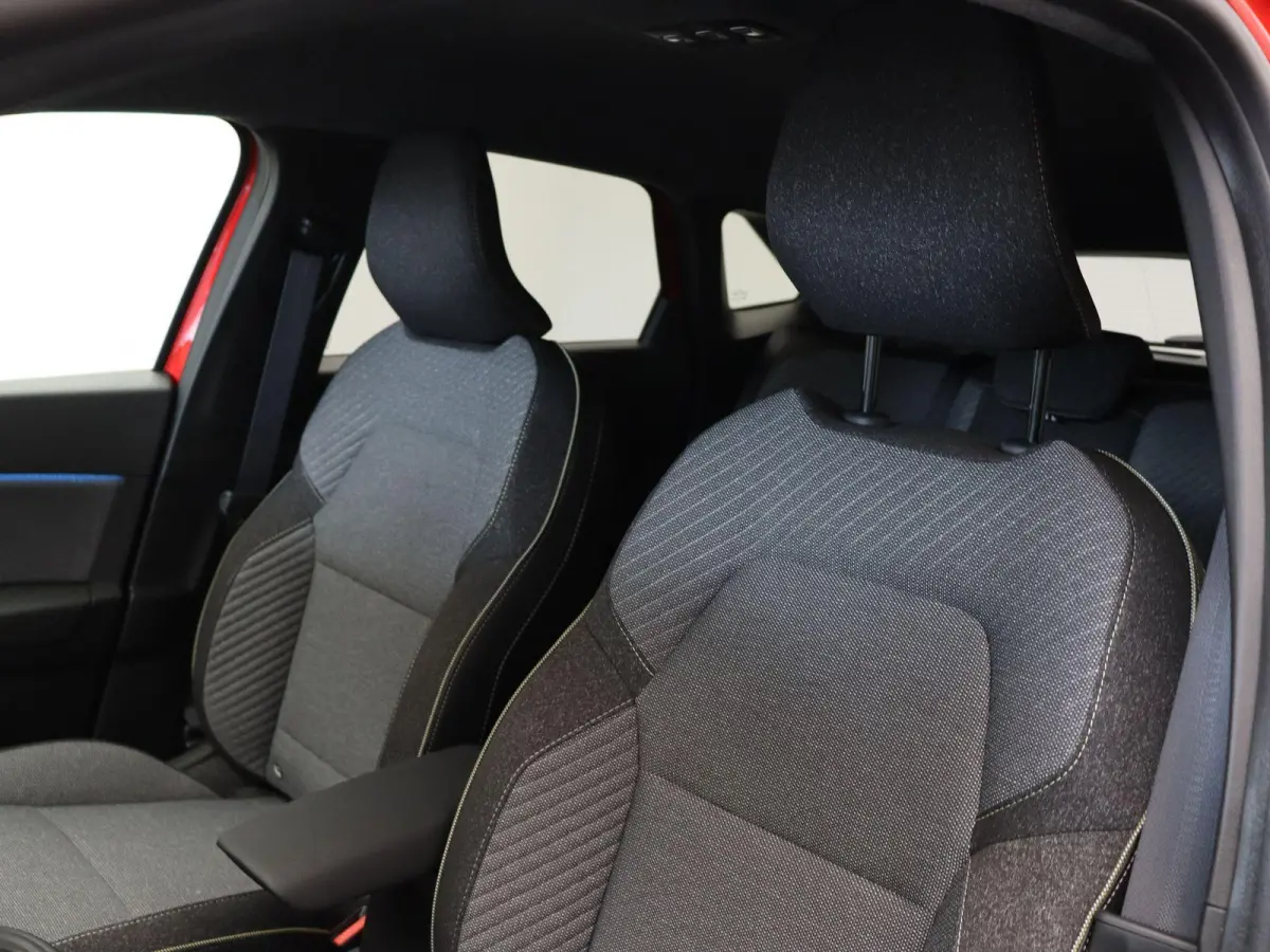 1.8 HEV First Edition | Adaptieve Cruise Control | Stoel, Stuur en Voorruitverwarming | Rondom Camera's | 8 Jaar Fabrieksgarantie | €5000 Korting! |