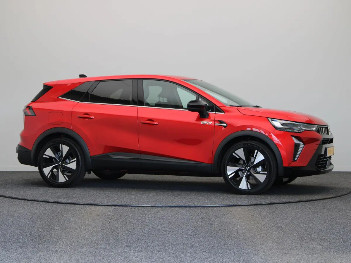 1.8 HEV First Edition | Adaptieve Cruise Control | Stoel, Stuur en Voorruitverwarming | Rondom Camera's | 8 Jaar Fabrieksgarantie | €5000 Korting! |