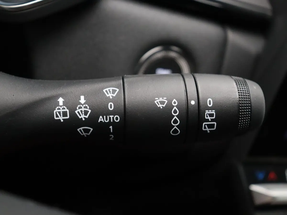1.8 HEV First Edition | Adaptieve Cruise Control | Stoel, Stuur en Voorruitverwarming | Rondom Camera's | 8 Jaar Fabrieksgarantie | €5000 Korting! |