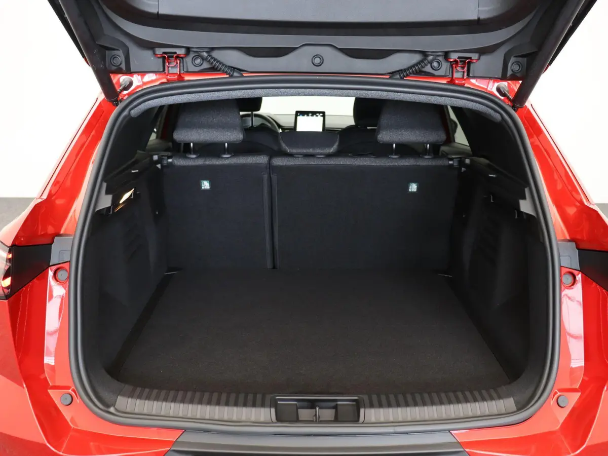 1.8 HEV First Edition | Adaptieve Cruise Control | Stoel, Stuur en Voorruitverwarming | Rondom Camera's | 8 Jaar Fabrieksgarantie | €5000 Korting! |