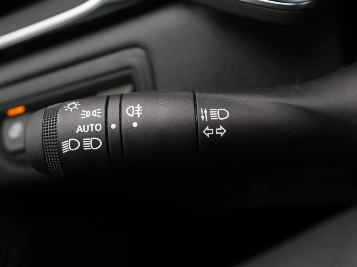 1.8 HEV First Edition | Adaptieve Cruise Control | Stoel, Stuur en Voorruitverwarming | Rondom Camera's | 8 Jaar Fabrieksgarantie | €5000 Korting! |