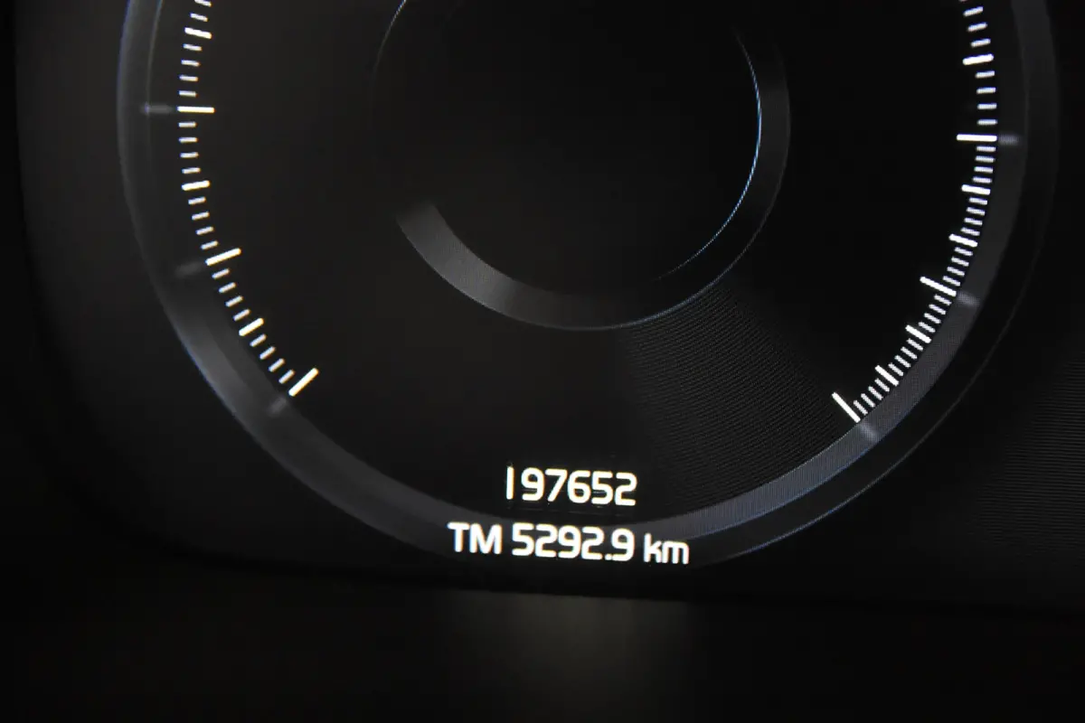 2.0 D3 Momentum *Navigatie*Trekhaak*Standkachel*