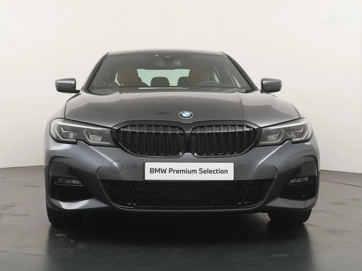 320e Business Edition Plus | SoH 88% | Comforttoegang | Stuur- stoelverwarming | Laserlicht | Head-Up Display |