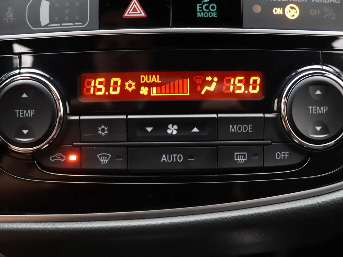 224pk PHEV Instyle Apple Carplay/Android Auto | Climate