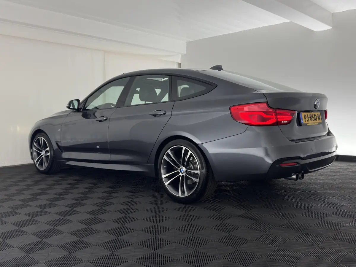 320i M-Sportpack High-Executive Aut. *PANO | LEATHER | FULL-LED | NAVI-FULLMAP | HEATED-SPORTSEATS | HIFI-SOUND | SHIFTPADDLES | ECC | PDC | CRUISE | 19''ALU*