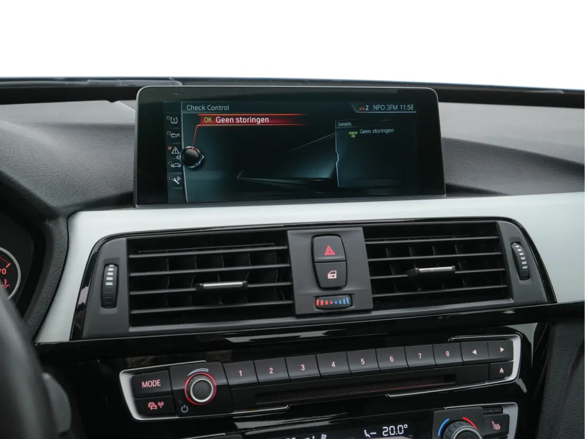 320i M-Sportpack High-Executive Aut. *PANO | LEATHER | FULL-LED | NAVI-FULLMAP | HEATED-SPORTSEATS | HIFI-SOUND | SHIFTPADDLES | ECC | PDC | CRUISE | 19''ALU*