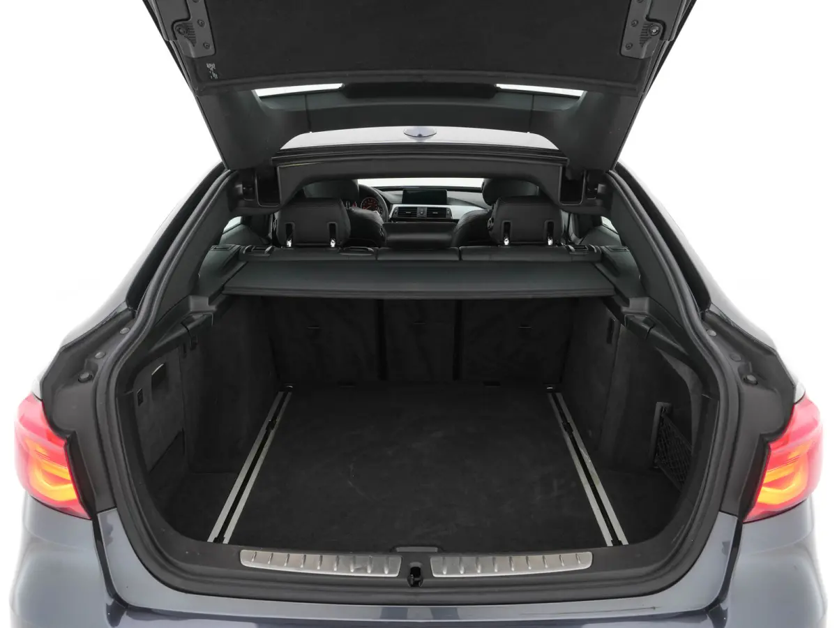 320i M-Sportpack High-Executive Aut. *PANO | LEATHER | FULL-LED | NAVI-FULLMAP | HEATED-SPORTSEATS | HIFI-SOUND | SHIFTPADDLES | ECC | PDC | CRUISE | 19''ALU*