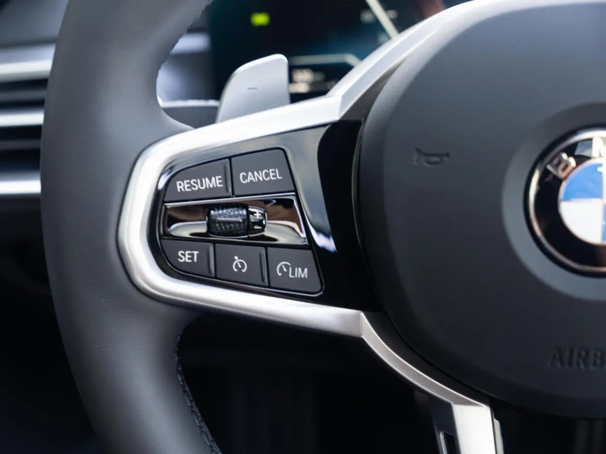 220i | M Sportpakket Pro | Schuif-/kanteldak | Comfort Access | HiFi System