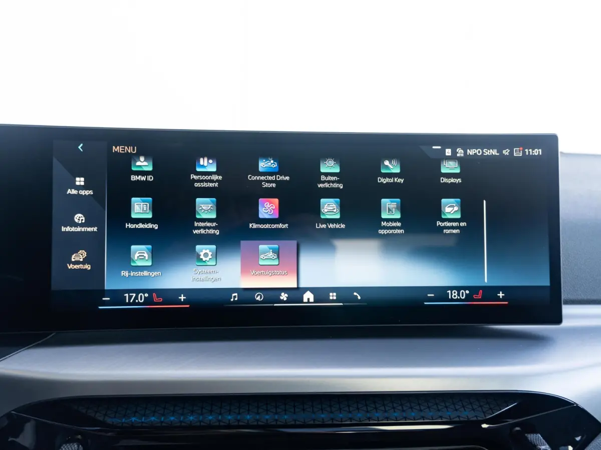 220i | M Sportpakket Pro | Schuif-/kanteldak | Comfort Access | HiFi System