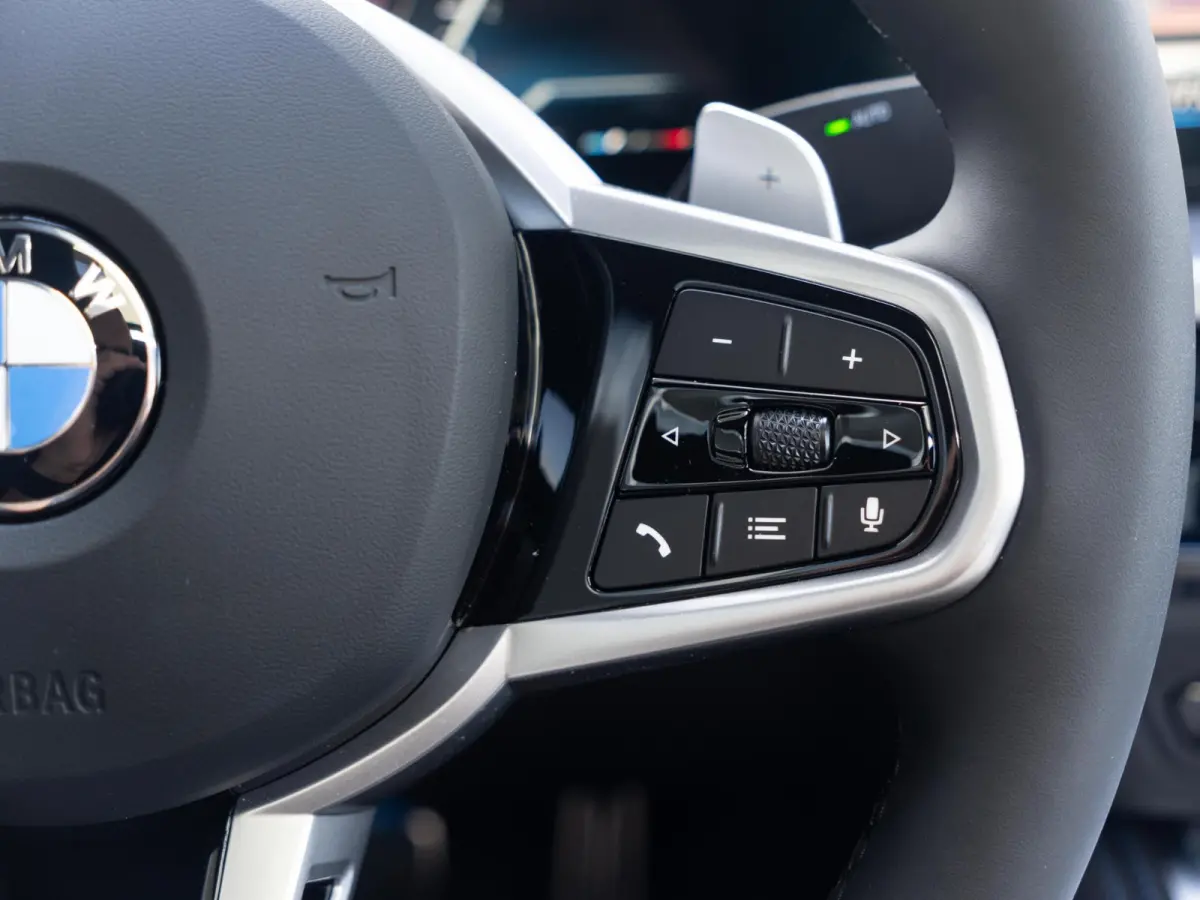 220i | M Sportpakket Pro | Schuif-/kanteldak | Comfort Access | HiFi System