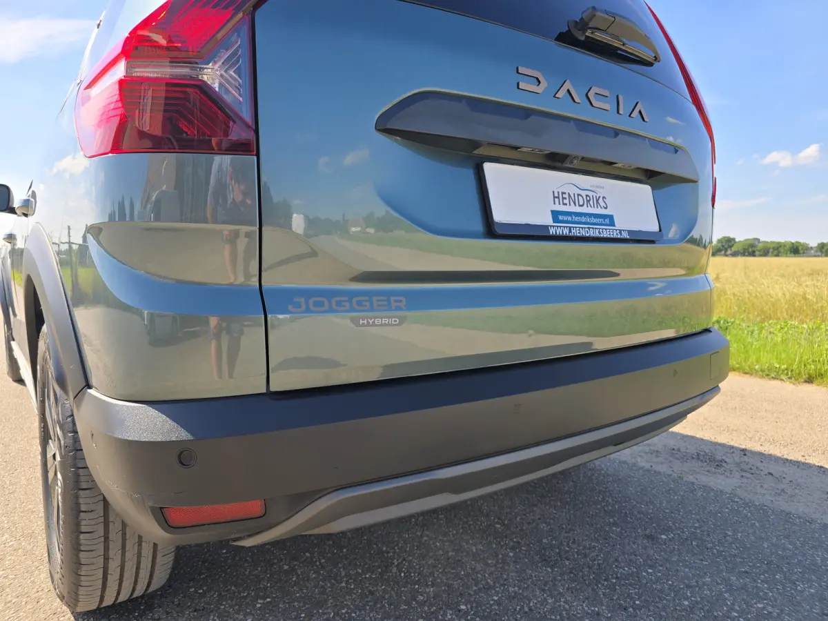 1.6 Hybrid 140 Extreme 7p. - 140 Pk - Navi - ParkeerCamera
