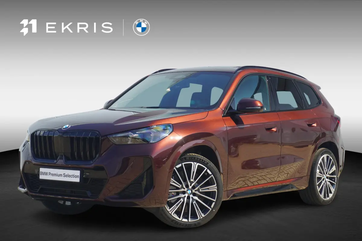 sDrive20i | M Sportpakket Pro | Panoramadak | Head-Up Display | Driving Assistant Plus | Elektrisch verstelbare stoelen
