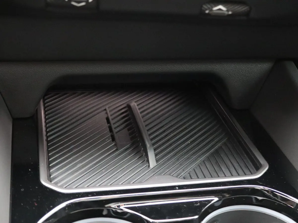 520i | M Sportpakket | Panoramadak | Harman Kardon | Trekhaak | Driving Assistant Plus