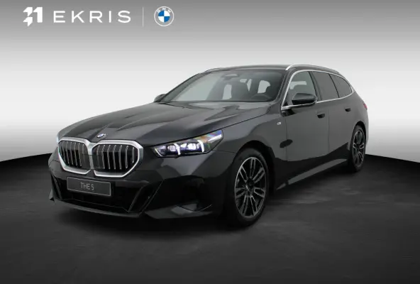 520i | M Sportpakket | Panoramadak | Harman Kardon | Trekhaak | Driving Assistant Plus