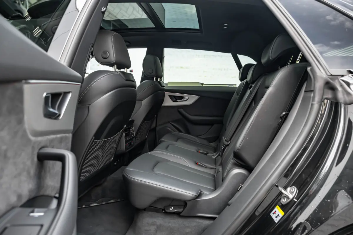 55 TFSI e quattro Pro Line S 394 PK | Trekhaak | Panoramadak | Head-up | 360 camera | Elek. stoelen | Stoelverw.  voor+achter