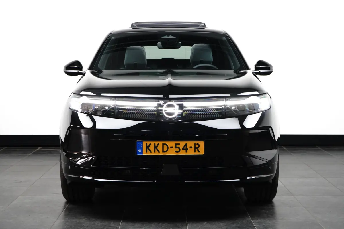 1.6 Turbo Plug-in-Hybrid GS | Afneembare trekhaak | Panoramadak | Navigatie | Matrix LED | Winterpakket |