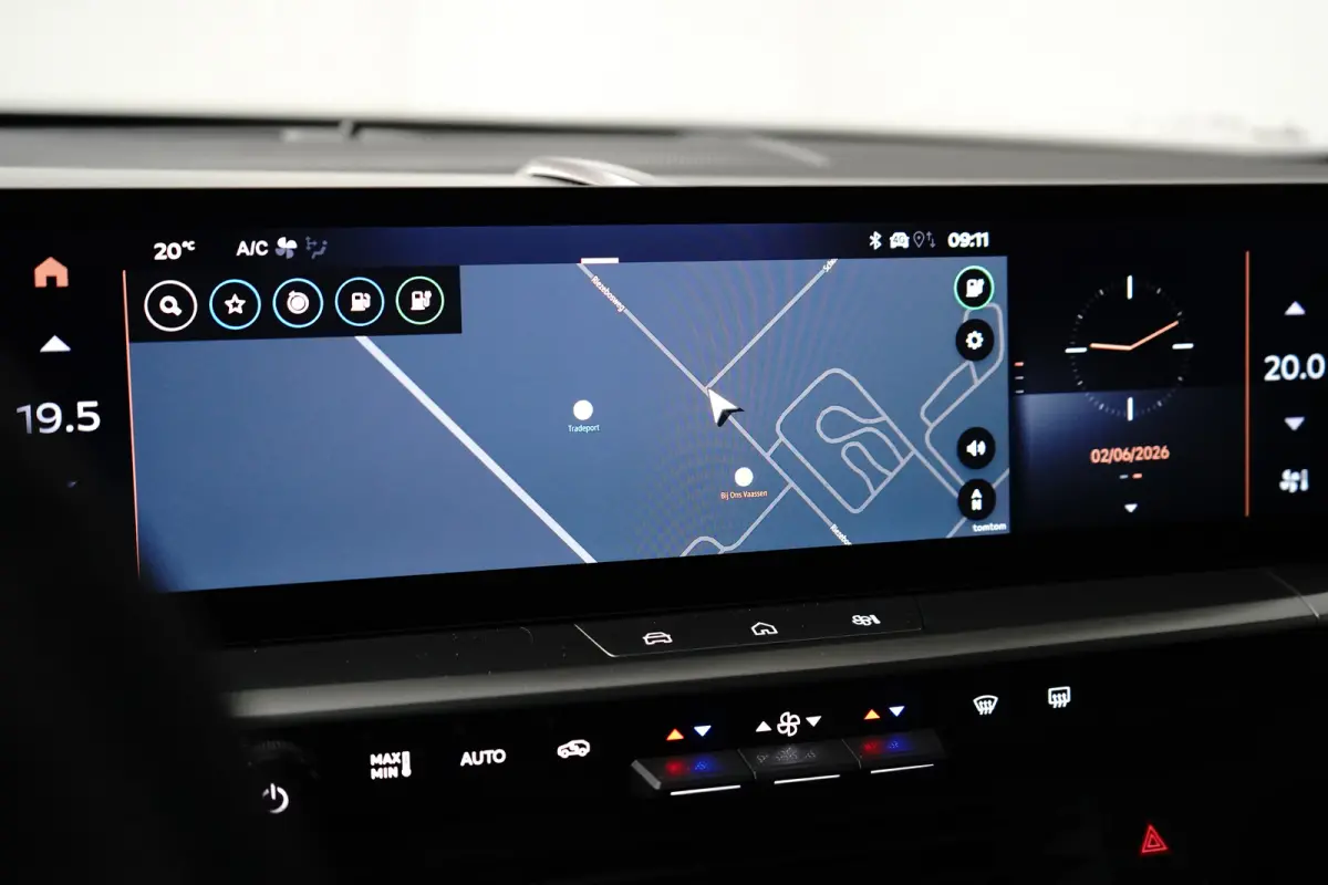 1.6 Turbo Plug-in-Hybrid GS | Afneembare trekhaak | Panoramadak | Navigatie | Matrix LED | Winterpakket |