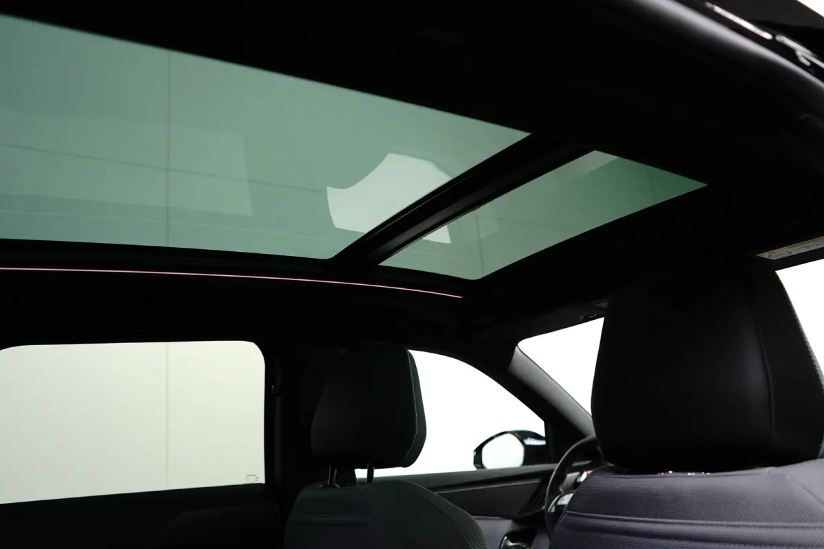 1.6 Turbo Plug-in-Hybrid GS | Afneembare trekhaak | Panoramadak | Navigatie | Matrix LED | Winterpakket |