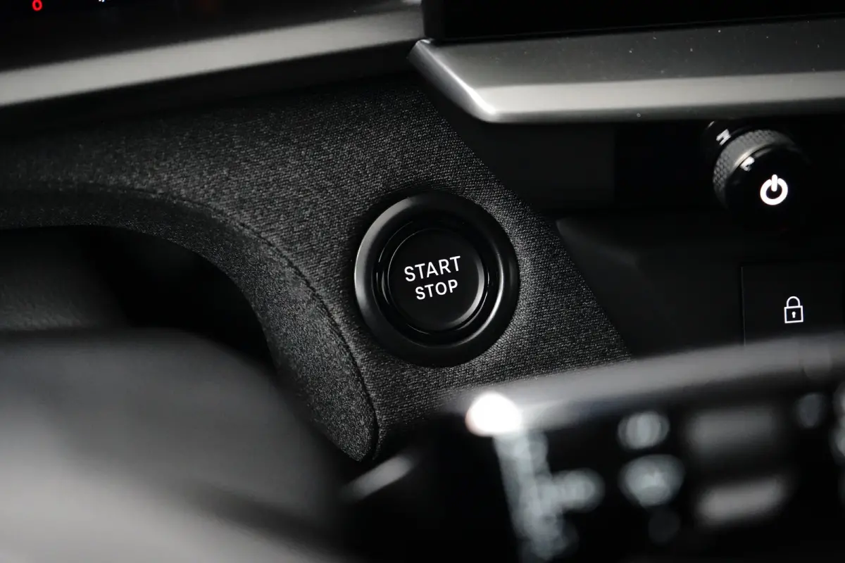 1.6 Turbo Plug-in-Hybrid GS | Afneembare trekhaak | Panoramadak | Navigatie | Matrix LED | Winterpakket |