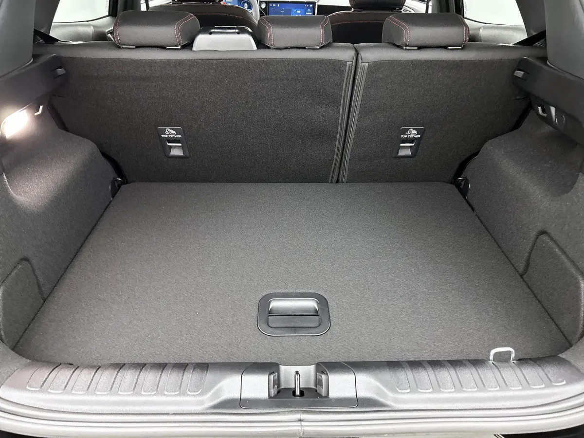 1.0 EcoBoost ST-Line | NIEUW UIT VOORRAAD | €5.000,- Korting | Ford Options 0,99% | Winter Pack | 4-Season Banden | Camera