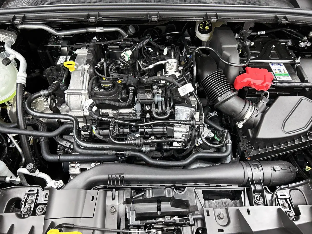 1.0 EcoBoost ST-Line | NIEUW UIT VOORRAAD | €5.000,- Korting | Ford Options 0,99% | Winter Pack | 4-Season Banden | Camera