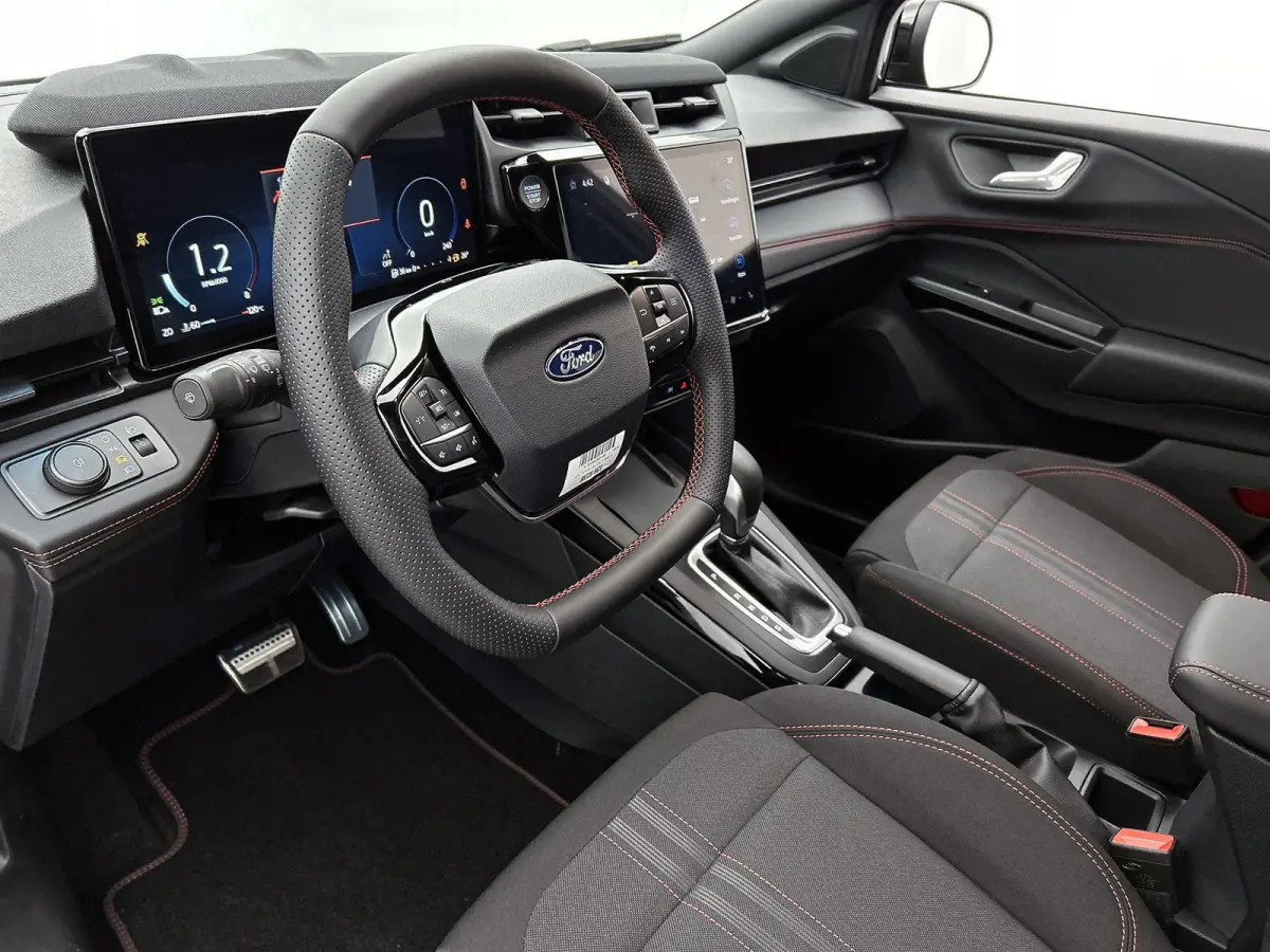 1.0 EcoBoost ST-Line | NIEUW UIT VOORRAAD | €5.000,- Korting | Ford Options 0,99% | Winter Pack | 4-Season Banden | Camera