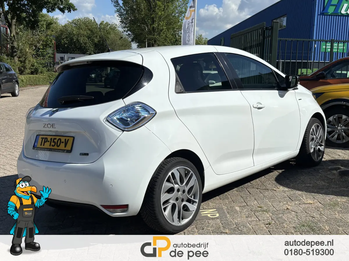R110 Limited 41 kWh GARANTIE/KOOPACCU/STOELVERW./CRUISE/CLIMA/NAVI/EL.RAMEN rijklaarprijs!