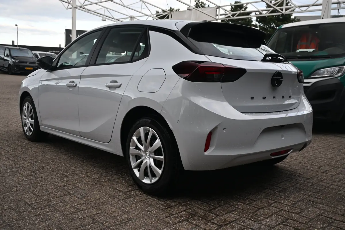 Edition 1.2T 100pk | Navigatie By App | Achteruitrijcamera | Cruise Control | !