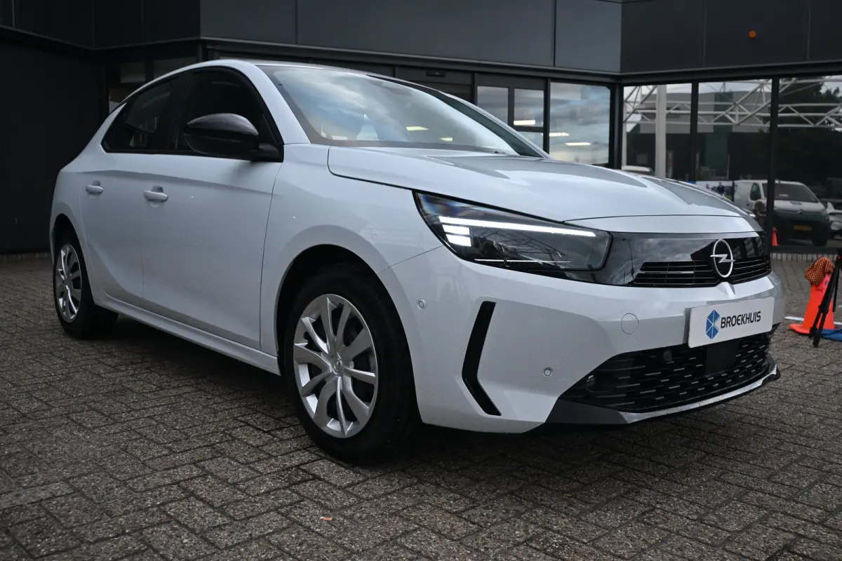 Edition 1.2T 100pk | Navigatie By App | Achteruitrijcamera | Cruise Control | !