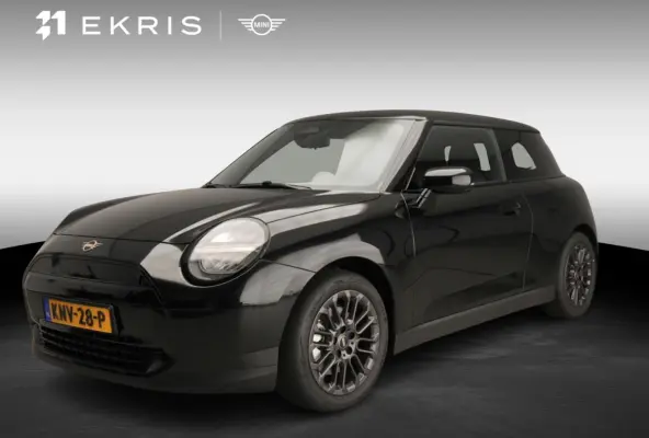 Cooper E Blackyard 40.7 kWh Head-Up | Getint Glas | Stoelverwarming | Cruise control | Achteruitrijcamera |
