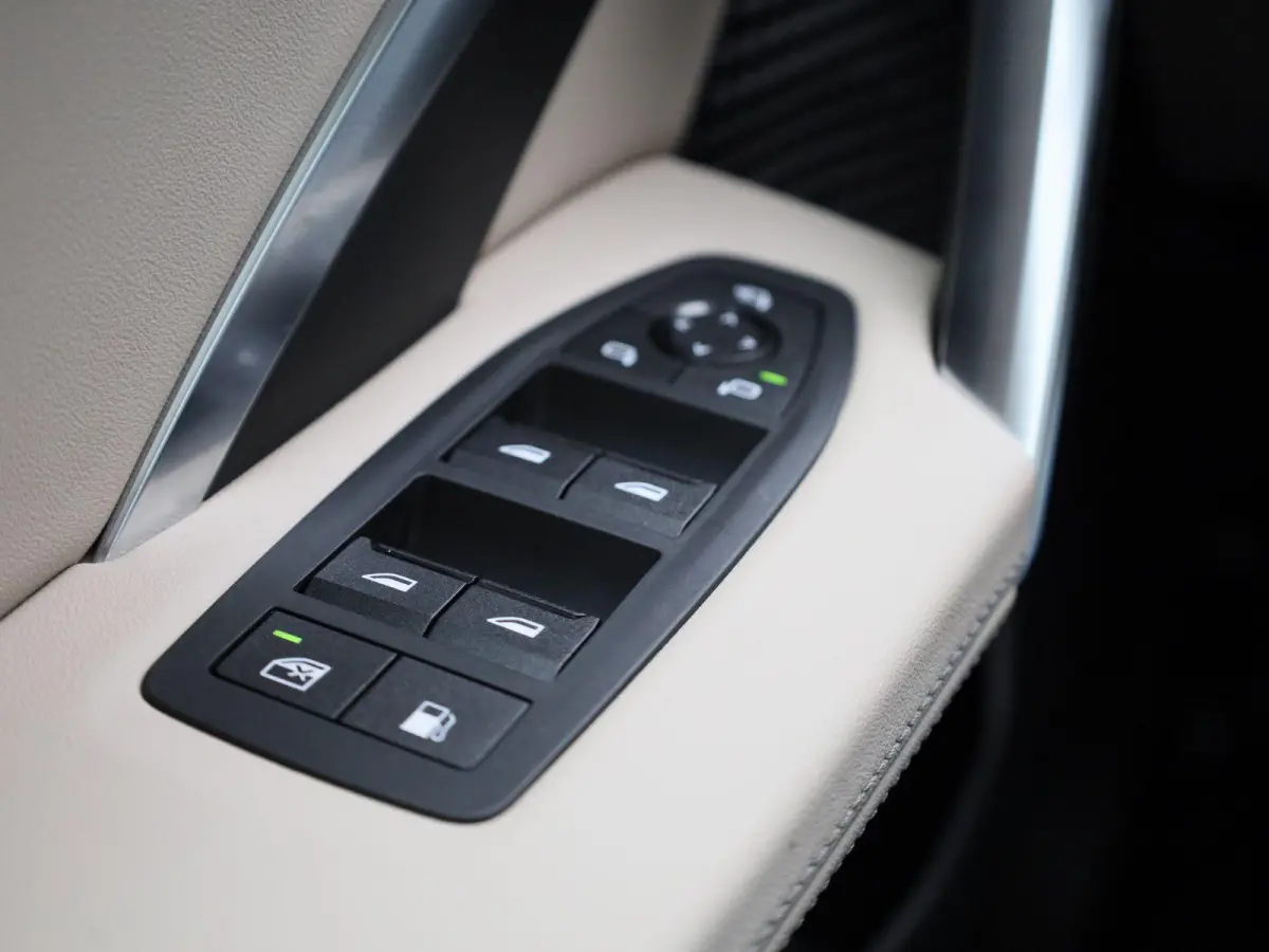 xDrive25e | Automaat | Leder | Panorama dak | Stoel verwarming | Virtual cockpit | Harman Kardon | Memory Seats | Apple Carplay / Android Auto | Achteruitrijcamera 360 | Climate Control | Cr
