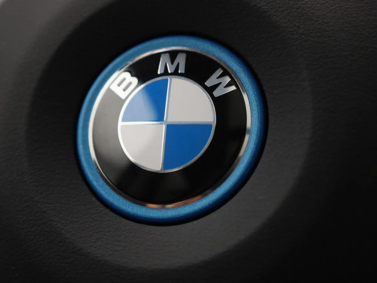 xDrive25e | Automaat | Leder | Panorama dak | Stoel verwarming | Virtual cockpit | Harman Kardon | Memory Seats | Apple Carplay / Android Auto | Achteruitrijcamera 360 | Climate Control | Cr