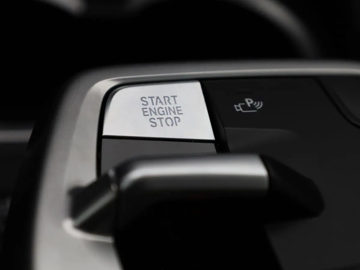 xDrive25e | Automaat | Leder | Panorama dak | Stoel verwarming | Virtual cockpit | Harman Kardon | Memory Seats | Apple Carplay / Android Auto | Achteruitrijcamera 360 | Climate Control | Cr